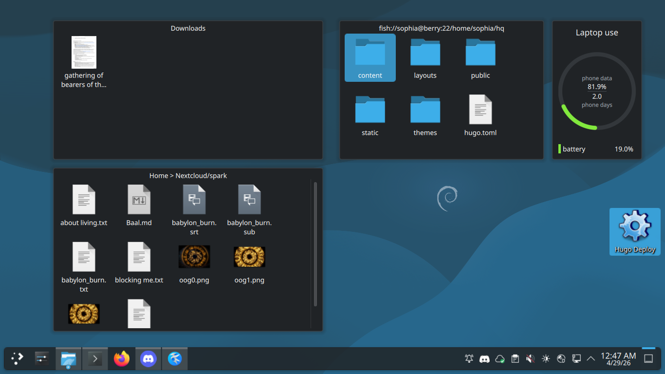 kde destkop with widgets